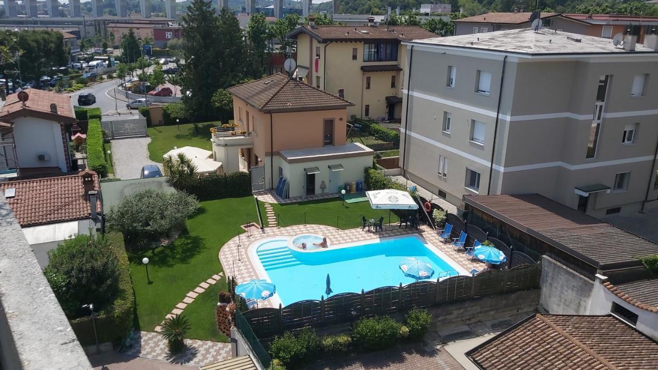 Albergo Al Cacciatore Desenzano del Garda Exterior foto